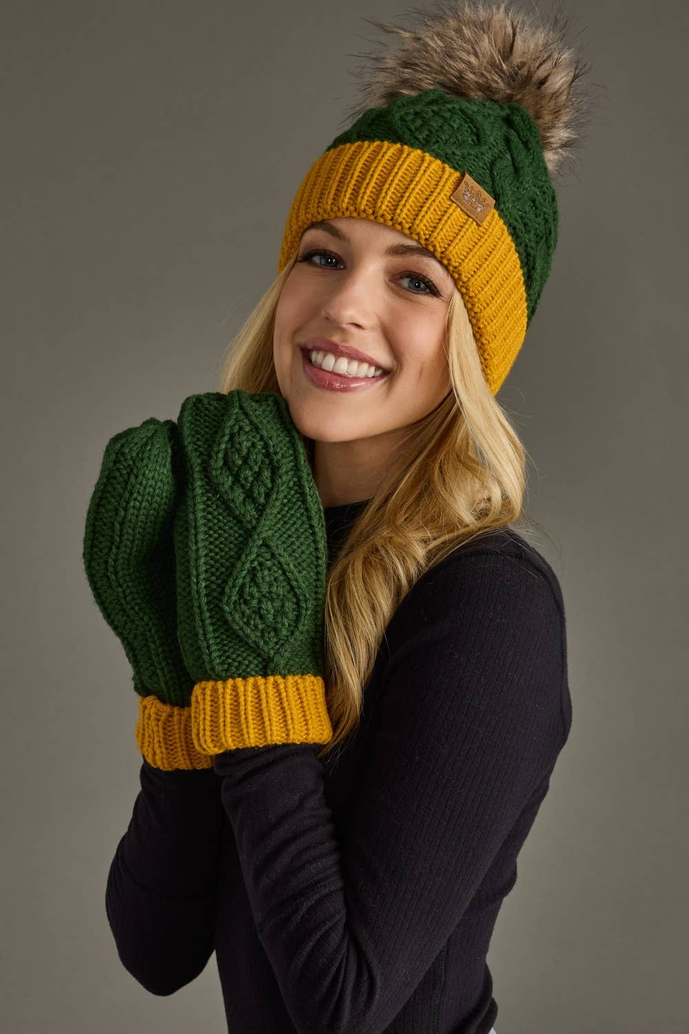 Green & Gold Trim Cable Knit Mittens
