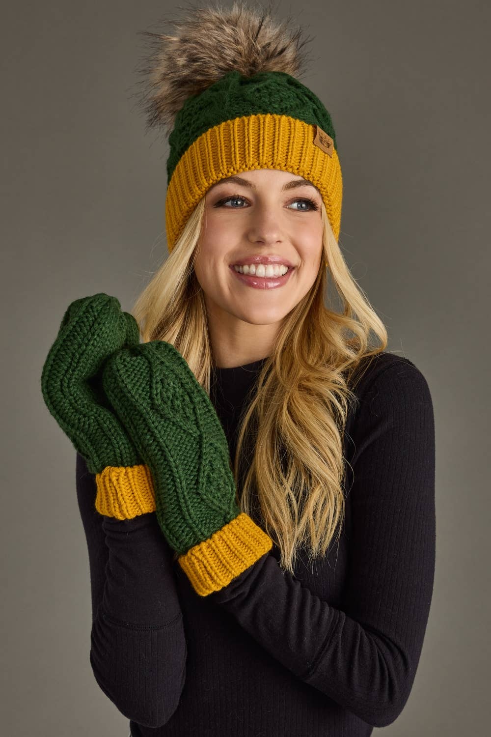 Green & Gold Trim Cable Knit Mittens